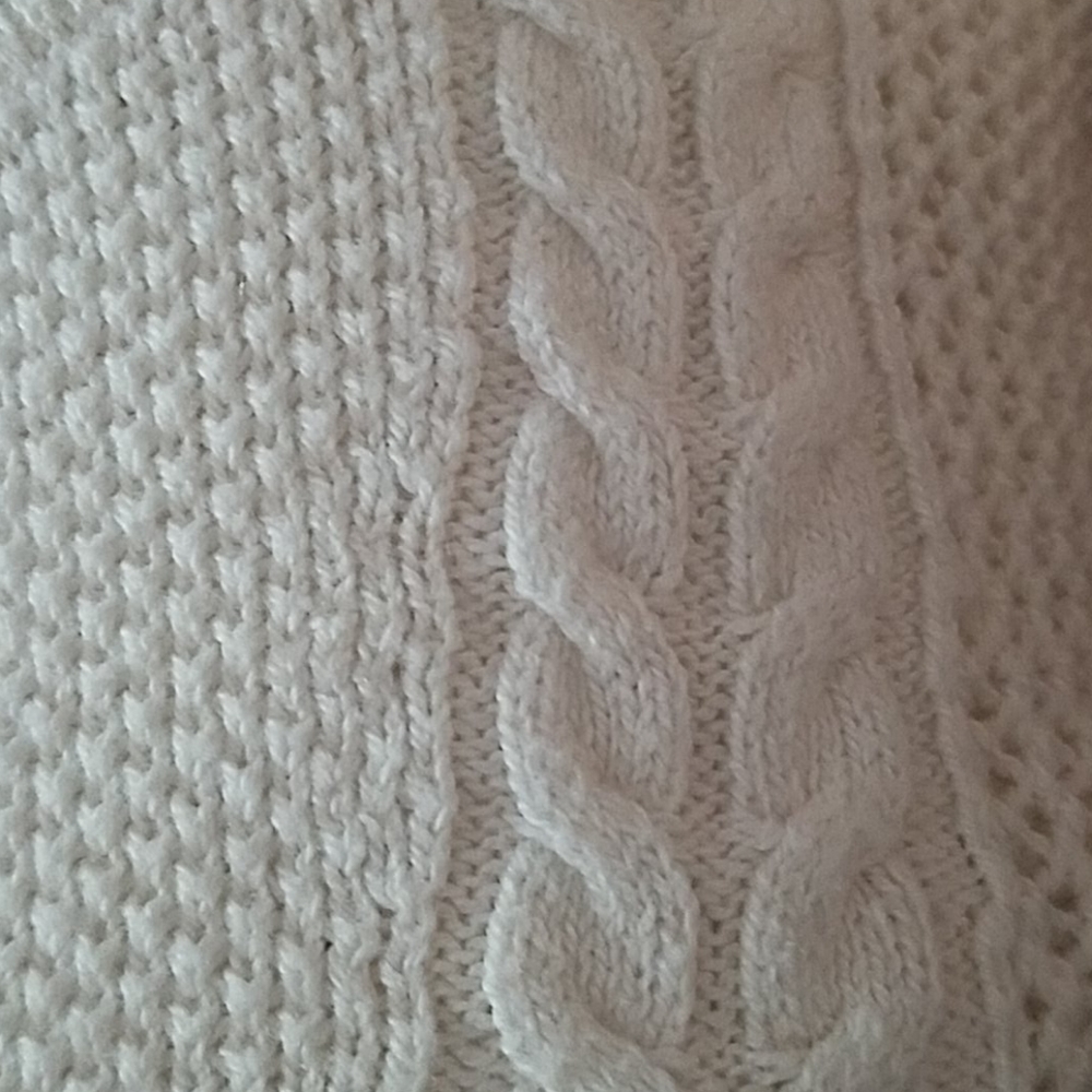 TWO American Eagle Outfitters Sweaters - Picture 7 of 8